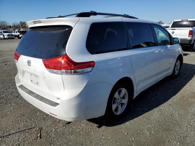 Photo 3 from auction – 2014 TOYOTA SIENNA LE with VIN 5TDKK3DC0ES436215