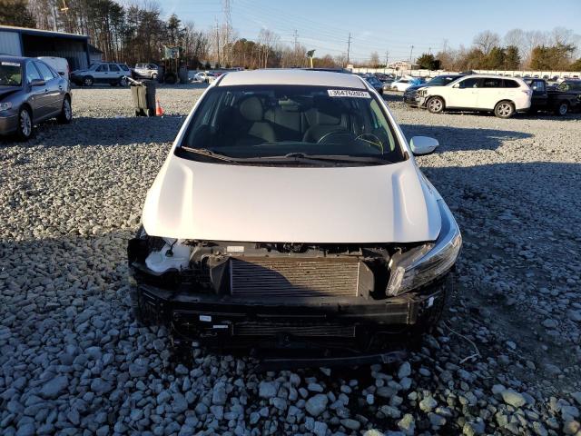 Photo 5 from auction – 2017 KIA FORTE LX with VIN 3KPFL4A72HE121037