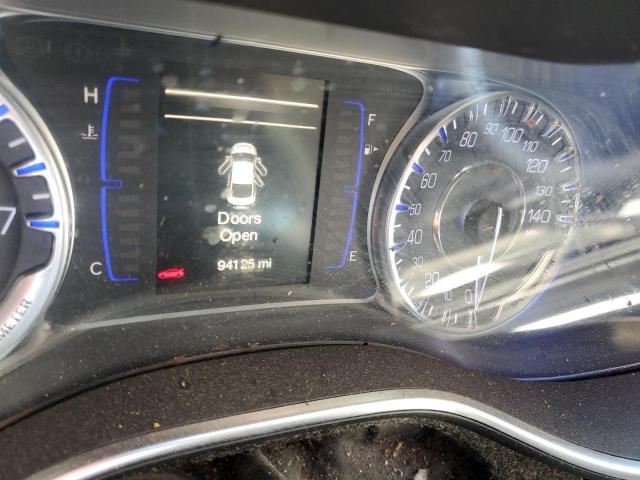 Photo 9 from auction – 2015 CHRYSLER 200 LIMITE with VIN 1C3CCCAB0FN595910