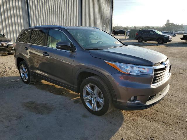 Photo 4 from auction – 2015 TOYOTA HIGHLANDER with VIN 5TDYKRFH6FS064564