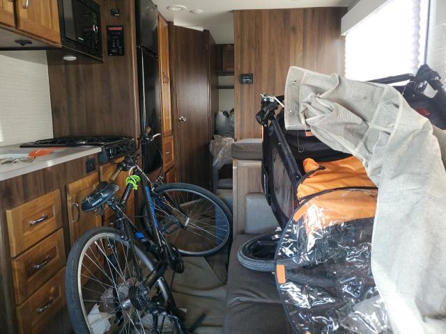 Photo 9 from auction – 2019 WINNEBAGO OUTLOOK with VIN 1FDWE3FS6KDC39517