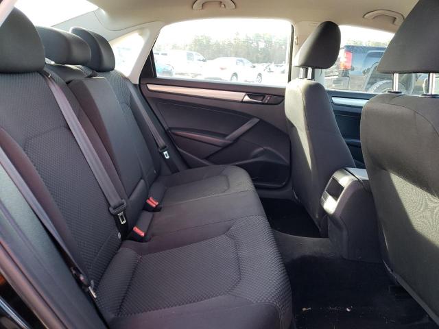 Photo 10 from auction – 2015 VOLKSWAGEN PASSAT S with VIN 1VWAT7A36FC040696