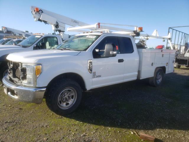 Photo 1 from auction – 2017 FORD F350 SUPER with VIN 1FD8X3E6XHEB86833
