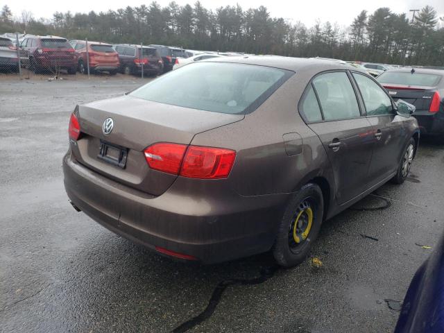 Photo 3 from auction – 2014 VOLKSWAGEN JETTA BASE with VIN 3VW2K7AJ4EM318952