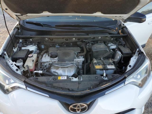 Photo 12 from auction – 2017 TOYOTA RAV4 LE with VIN JTMZFREV7HJ700652