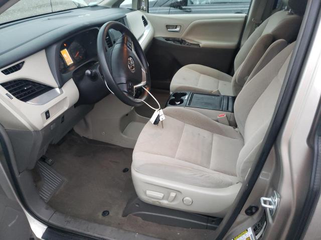 Photo 7 from auction – 2017 TOYOTA SIENNA LE with VIN 5TDKZ3DC6HS842256