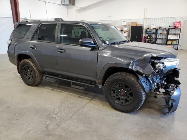 Photo 4 from auction – 2020 TOYOTA 4RUNNER SR with VIN JTEZU5JR5L5227709