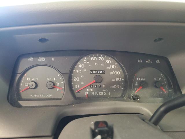 Photo 9 from auction – 2002 MERCURY GRAND MARQ with VIN 2MEFM75W42X617408
