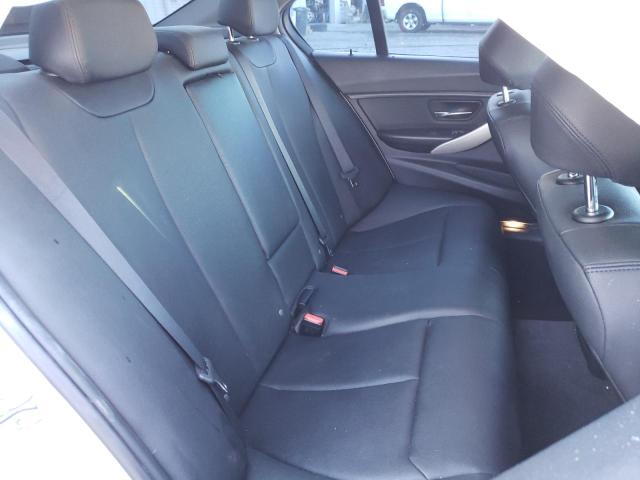 Снимка 10 от търг – 2016 BMW 320 I с VIN WBA8E1G58GNT99441