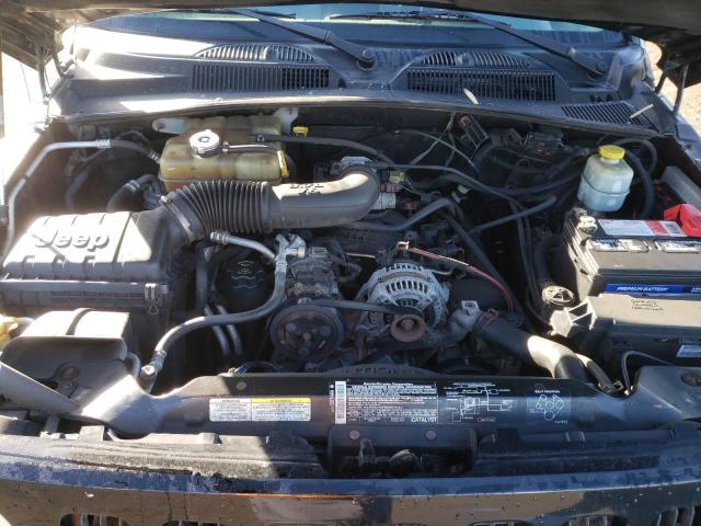 Photo 12 from auction – 2005 JEEP LIBERTY RE with VIN 1J8GL38K85W647983