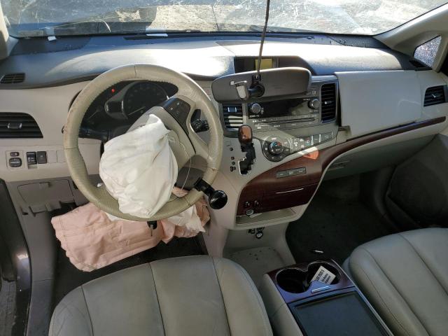 Photo 8 from auction – 2014 TOYOTA SIENNA XLE with VIN 5TDYK3DC6ES454471