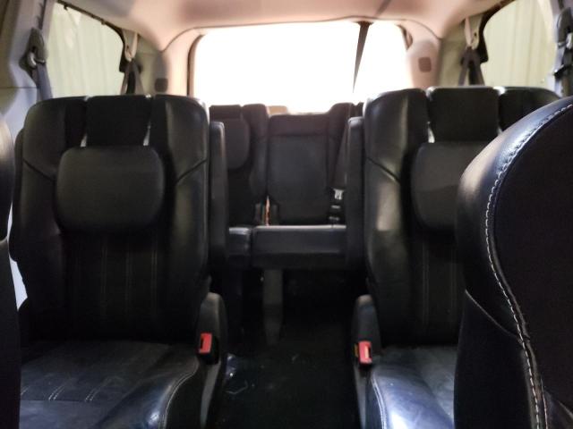 Photo 10 from auction – 2016 CHRYSLER TOWN & COU with VIN 2C4RC1JG9GR247727
