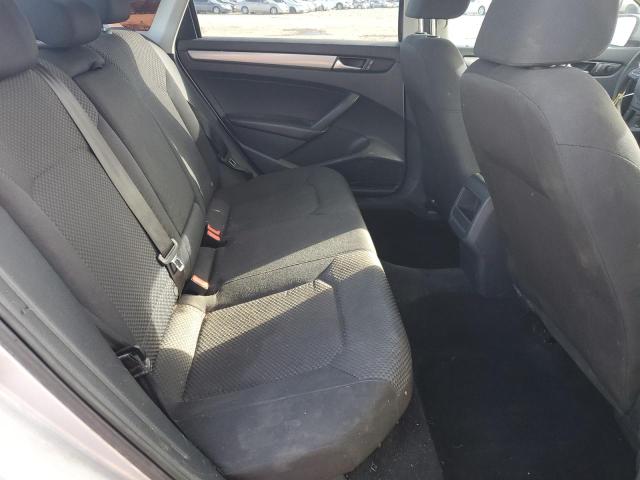 Photo 10 from auction – 2015 VOLKSWAGEN PASSAT S with VIN 1VWAT7A33FC075261