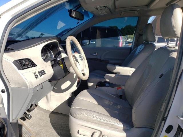 Photo 7 from auction – 2011 TOYOTA SIENNA XLE with VIN 5TDYK3DC1BS155899