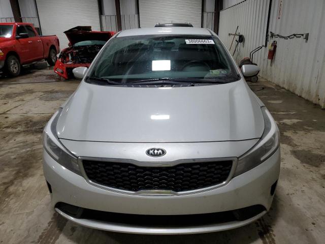 Photo 5 from auction – 2017 KIA FORTE LX with VIN 3KPFL4A70HE066975