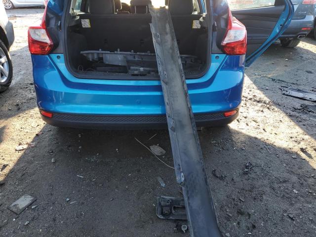 Photo 12 from auction – 2014 FORD FOCUS SE with VIN 1FADP3K25EL339409