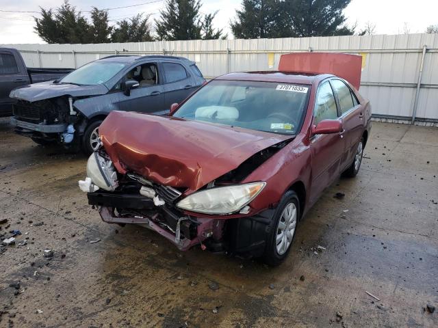 TOYOTA CAMRY LE 2005 with VIN 4T1BE30K55U043516 - Photo from auction