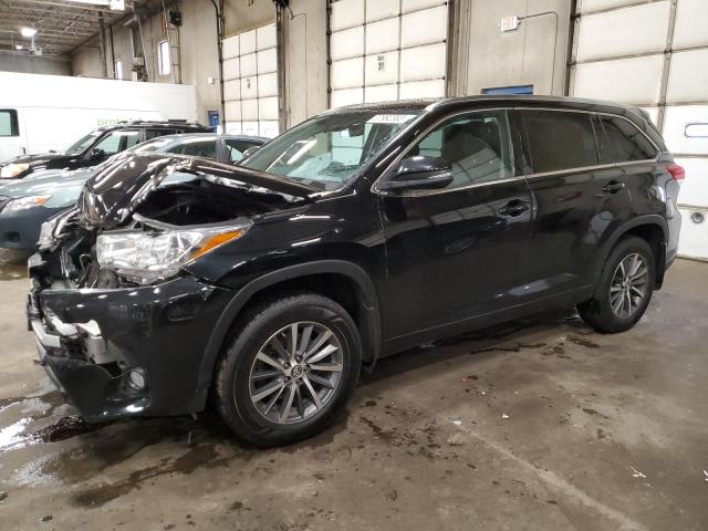 TOYOTA HIGHLANDER 2018 with VIN 5TDJZRFH3JS557012 - Photo from auction