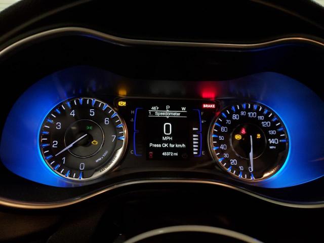 Photo 9 from auction – 2015 CHRYSLER 200 LIMITE with VIN 1C3CCCAB0FN652994