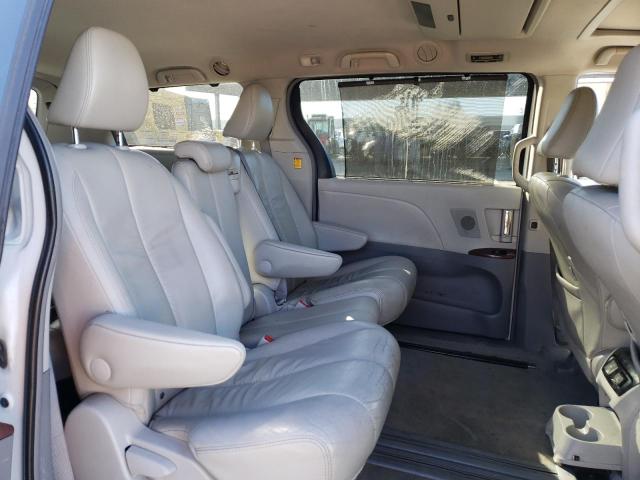 Photo 11 from auction – 2011 TOYOTA SIENNA XLE with VIN 5TDYK3DC1BS155899