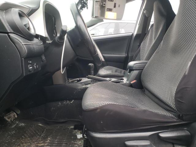 Photo 7 from auction – 2017 TOYOTA RAV4 XLE with VIN JTMRFREV8HJ112775