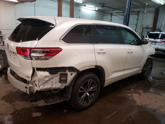 Photo 3 from auction – 2017 TOYOTA HIGHLANDER with VIN 5TDBZRFH2HS383805