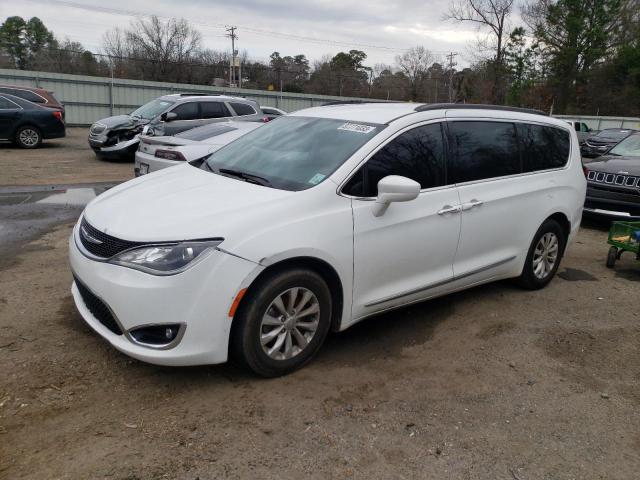 CHRYSLER PACIFICA T 2017 with VIN 2C4RC1BG7HR683220 - Photo from auction