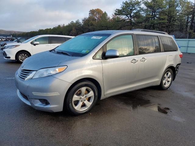 TOYOTA SIENNA LE 2017 with VIN 5TDKZ3DC3HS856552 - Photo from auction