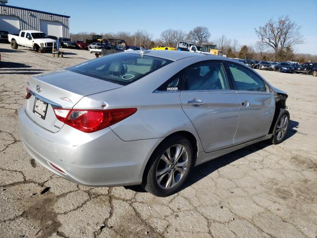 Photo 3 from auction – 2011 HYUNDAI SONATA SE with VIN 5NPEC4AC9BH017091
