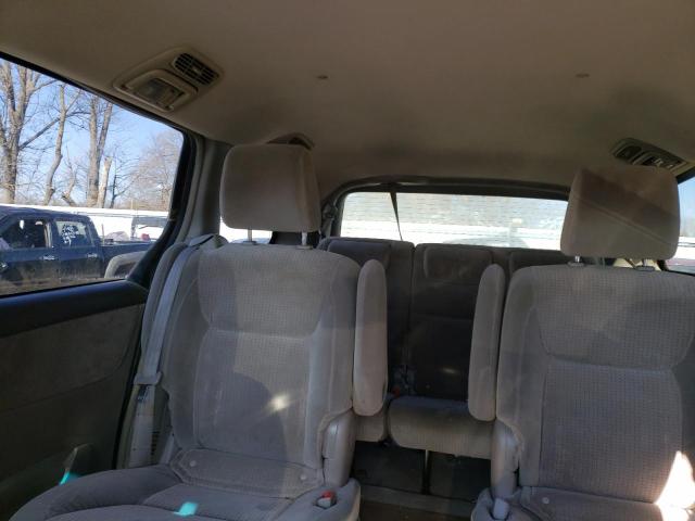 Photo 10 from auction – 2010 TOYOTA SIENNA CE with VIN 5TDKK4CC2AS313954