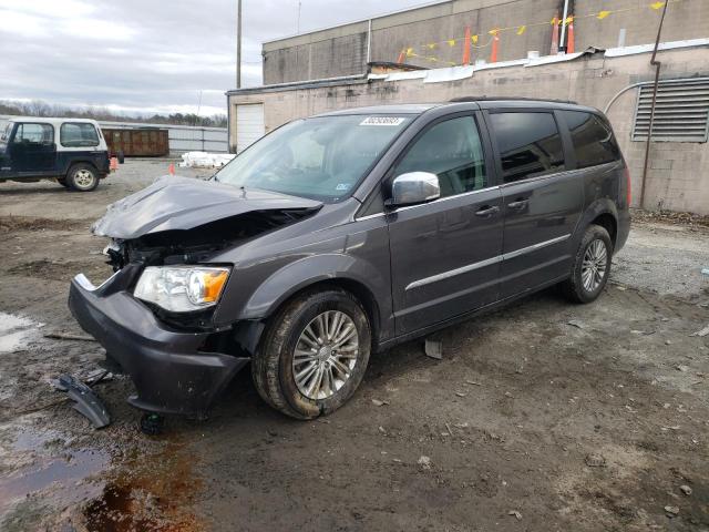 Photo 1 from auction – 2015 CHRYSLER TOWN & COU with VIN 2C4RC1CG8FR520572