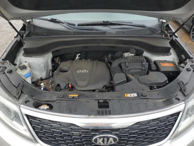Photo 11 from auction – 2015 KIA SORENTO LX with VIN 5XYKT4A63FG631886