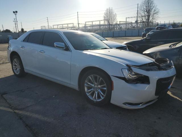Photo 4 from auction – 2016 CHRYSLER 300C with VIN 2C3CCAEG8GH182069