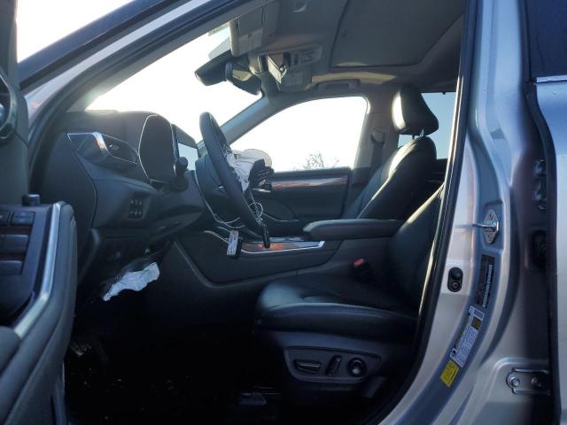Photo 7 from auction – 2021 TOYOTA HIGHLANDER with VIN 5TDXBRCH4MS536516