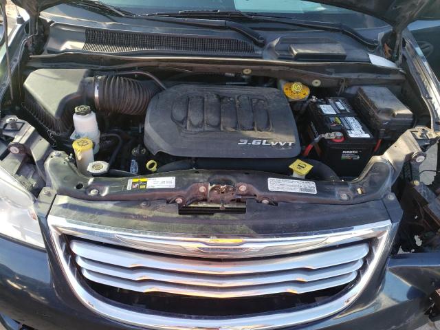 Photo 12 from auction – 2014 CHRYSLER TOWN & COU with VIN 2C4RC1BG8ER131706