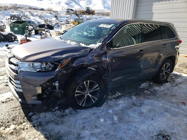TOYOTA HIGHLANDER 2019 with VIN 5TDBZRFH1KS962047 - Photo from auction