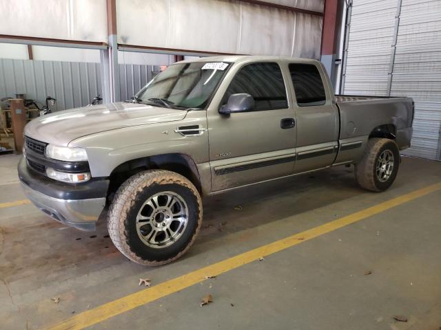 CHEVROLET SILVERADO 2001 with VIN 2GCEC19VX11123022 - Photo from auction