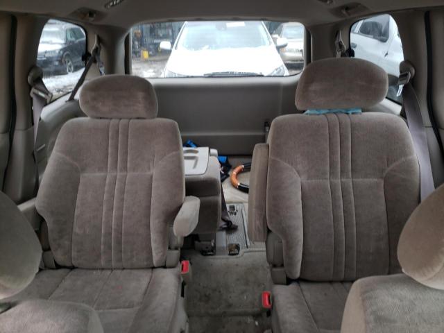 Photo 10 from auction – 2002 TOYOTA SIENNA LE with VIN 4T3ZF13C12U456220