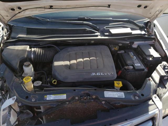 Photo 12 from auction – 2013 CHRYSLER TOWN & COU with VIN 2C4RC1BG8DR519940