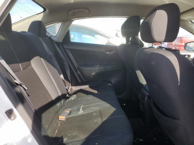 Photo 10 from auction – 2016 NISSAN SENTRA S with VIN 3N1AB7AP0GY242437