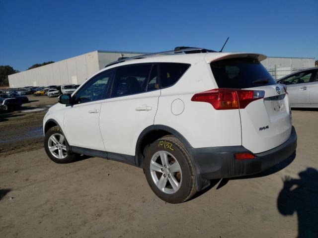 Photo 2 from auction – 2014 TOYOTA RAV4 XLE with VIN JTMRFREV7ED089693