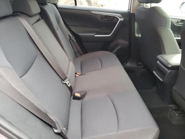 Photo 11 from auction – 2020 TOYOTA RAV4 LE with VIN JTMF1RFV2LD052743