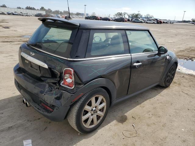 Photo 3 from auction – 2012 MINI COOPER S with VIN WMWSV3C56CT385681