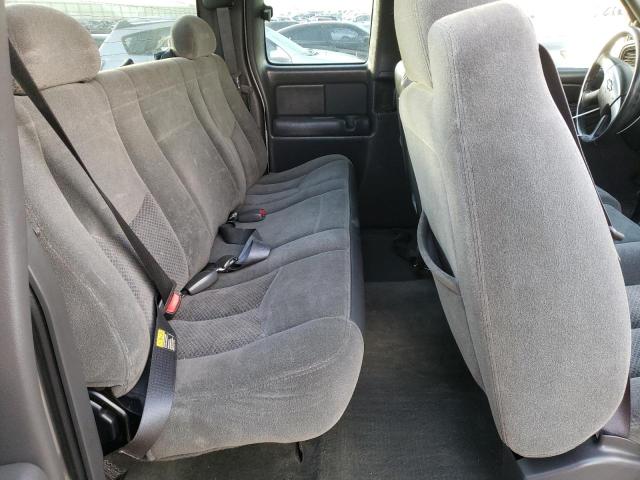 Photo 10 from auction – 2004 CHEVROLET SILVERADO with VIN 2GCEC19V241217612