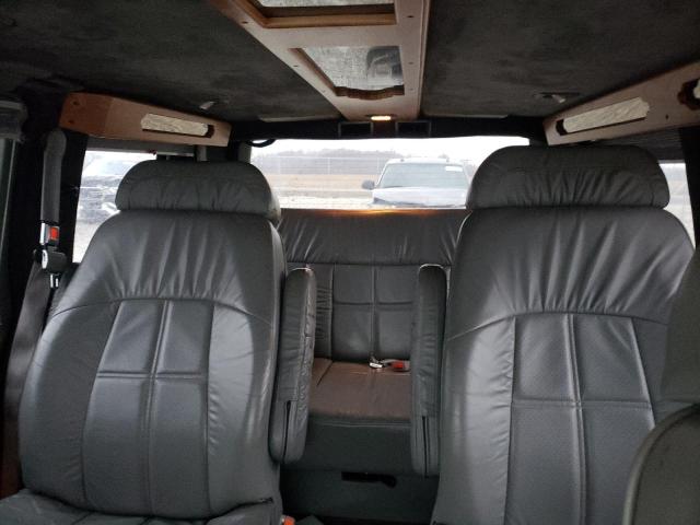Photo 10 from auction – 2000 CHEVROLET ASTRO with VIN 1GBDM19W7YB155507