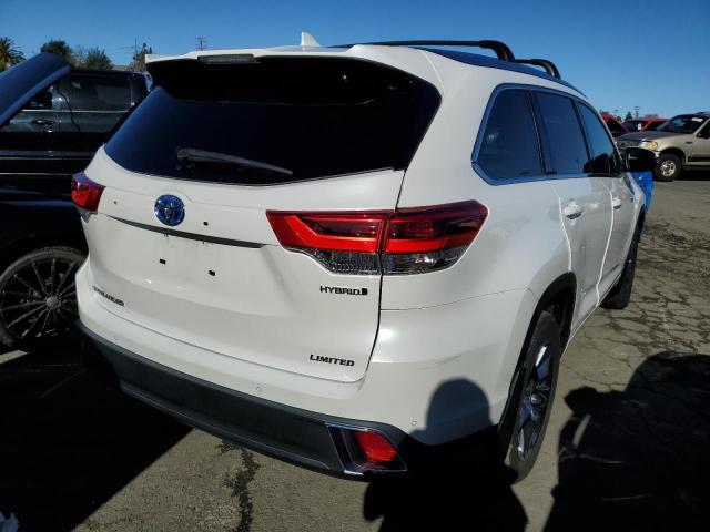 Photo 3 from auction – 2019 TOYOTA HIGHLANDER with VIN 5TDDGRFHXKS068806