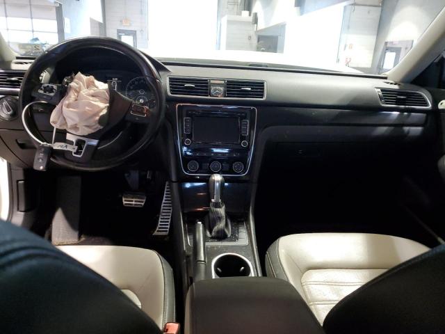 Photo 8 from auction – 2015 VOLKSWAGEN PASSAT SE with VIN 1VWBS7A35FC033231