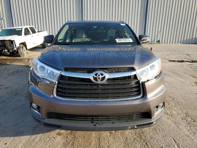 Photo 5 from auction – 2015 TOYOTA HIGHLANDER with VIN 5TDYKRFH6FS064564