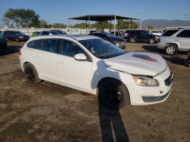 Photo 4 from auction – 2015 VOLVO V60 PREMIE with VIN YV126MEC3F1201129