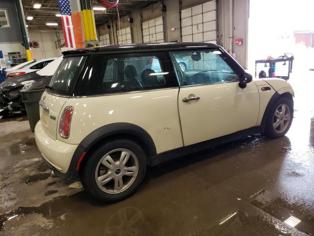 Photo 3 from auction – 2006 MINI COOPER with VIN WMWRC33566TK17340
